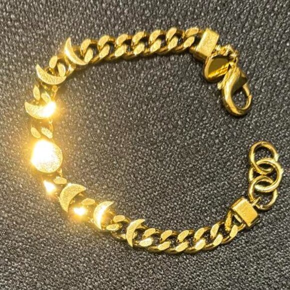 Sugar Blossom Luna Curb Chain Bracelet - Picture 2 of 4